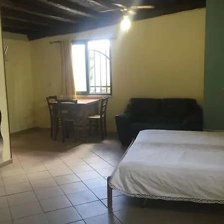 Monolocale Indipendente Con Barbecue Apartament Rzym